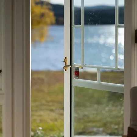 Skomakerhuset * Loten