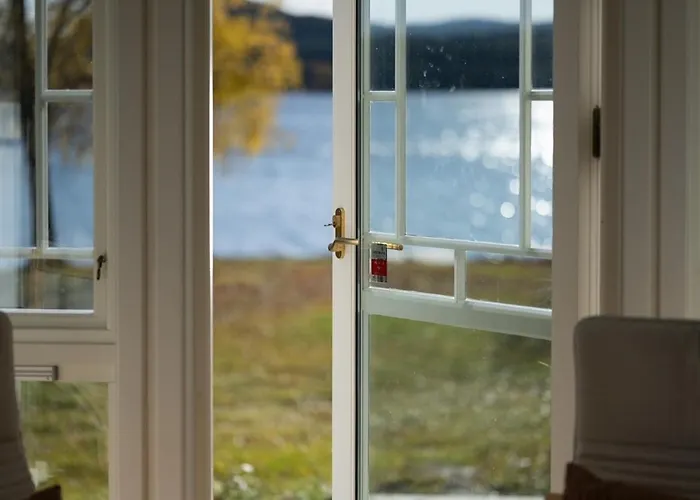 Skomakerhuset * Loten