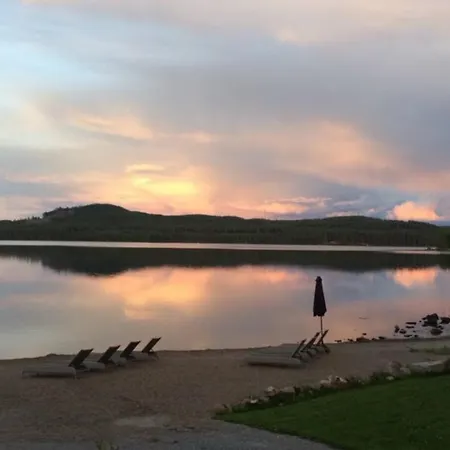 Skomakerhuset Hébergement de vacances Loten